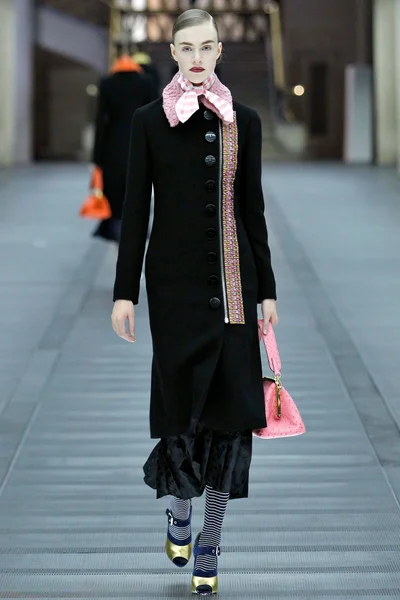 Look 33